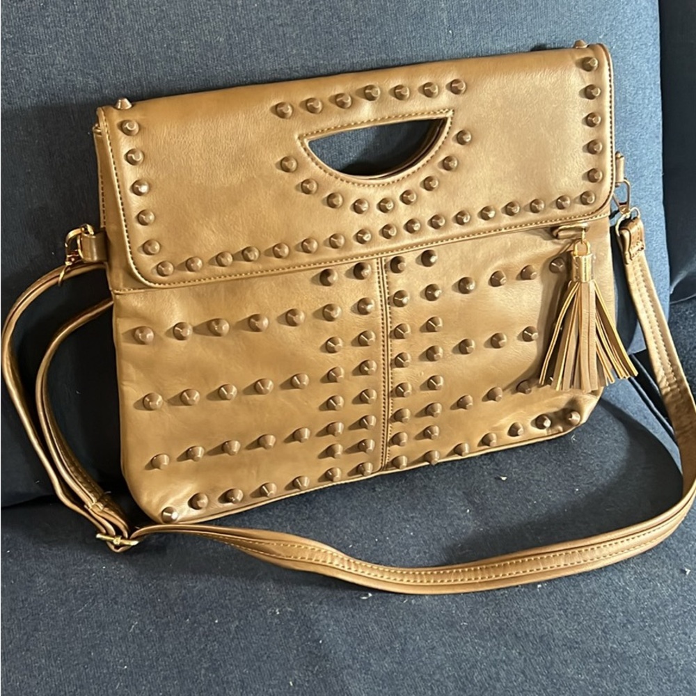 *Never Worn* Purse